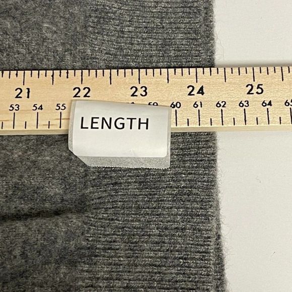 𝅺l .Etienne 100% Lambswool V-Neck Gray Sweater Size 2X /Women's  XL - Picture 6 of 8